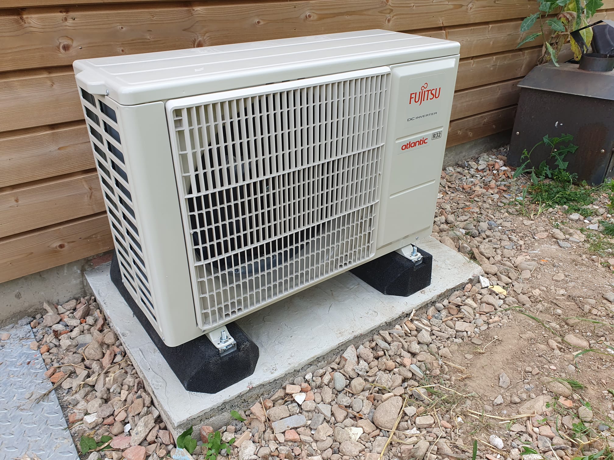 WHATSAPP IMAGE 2023 09 25 AT 17.27.23 | SaniCosi Pourquoi opter pour une pompe à chaleur air/eau ? Guebwiller